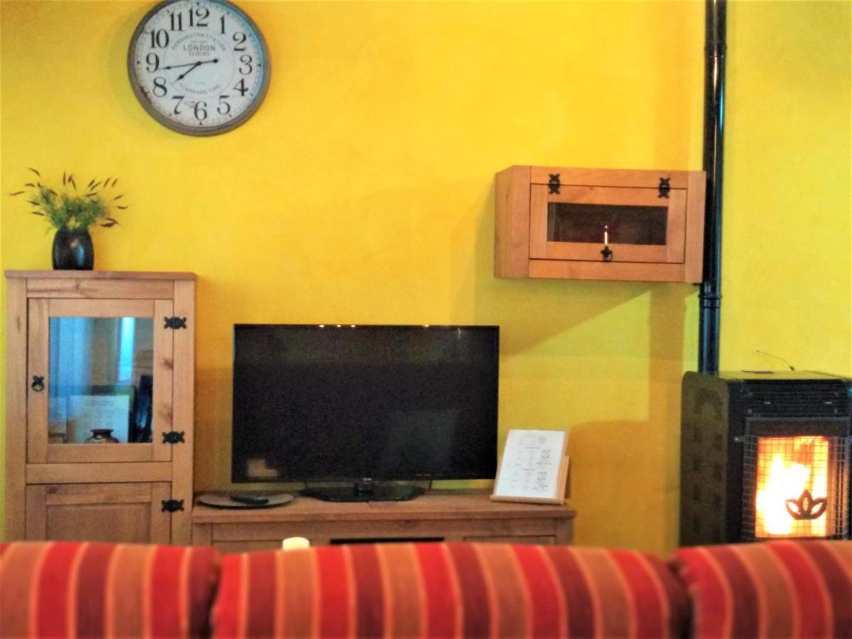 Casa Rural Madera Y Sal Salinas de Anana Bagian luar foto