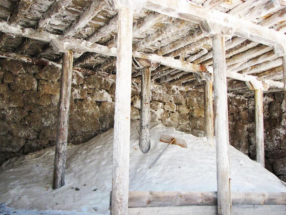 Casa Rural Madera Y Sal Salinas de Anana Bagian luar foto